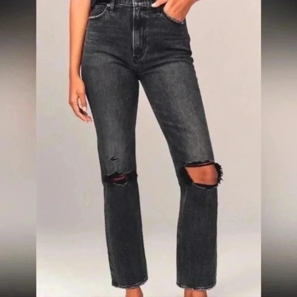 Abercrombie Ultra High Rise Ankle Straight Jeans- washed black